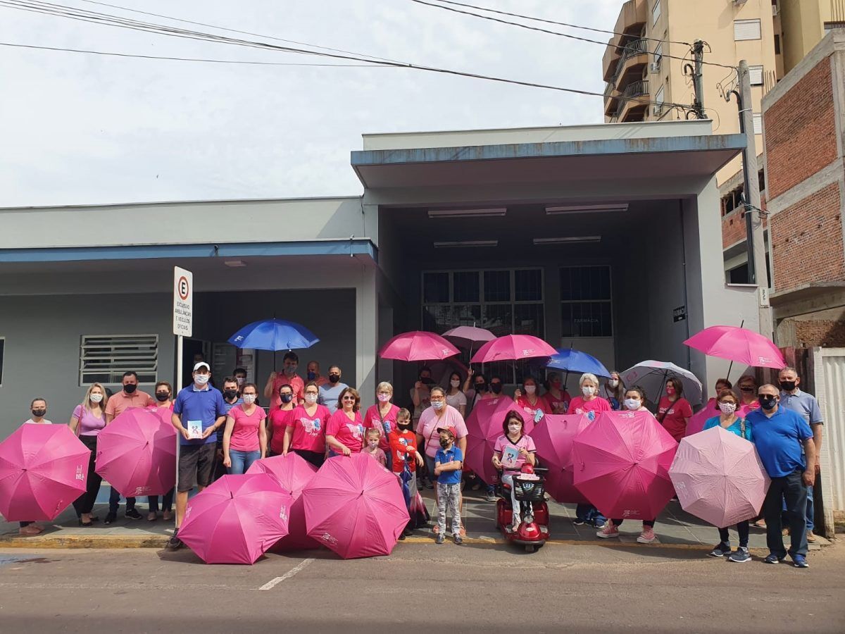 Tradicional Caminhada Das Sombrinhas Refor A Preven O Ao C Ncer