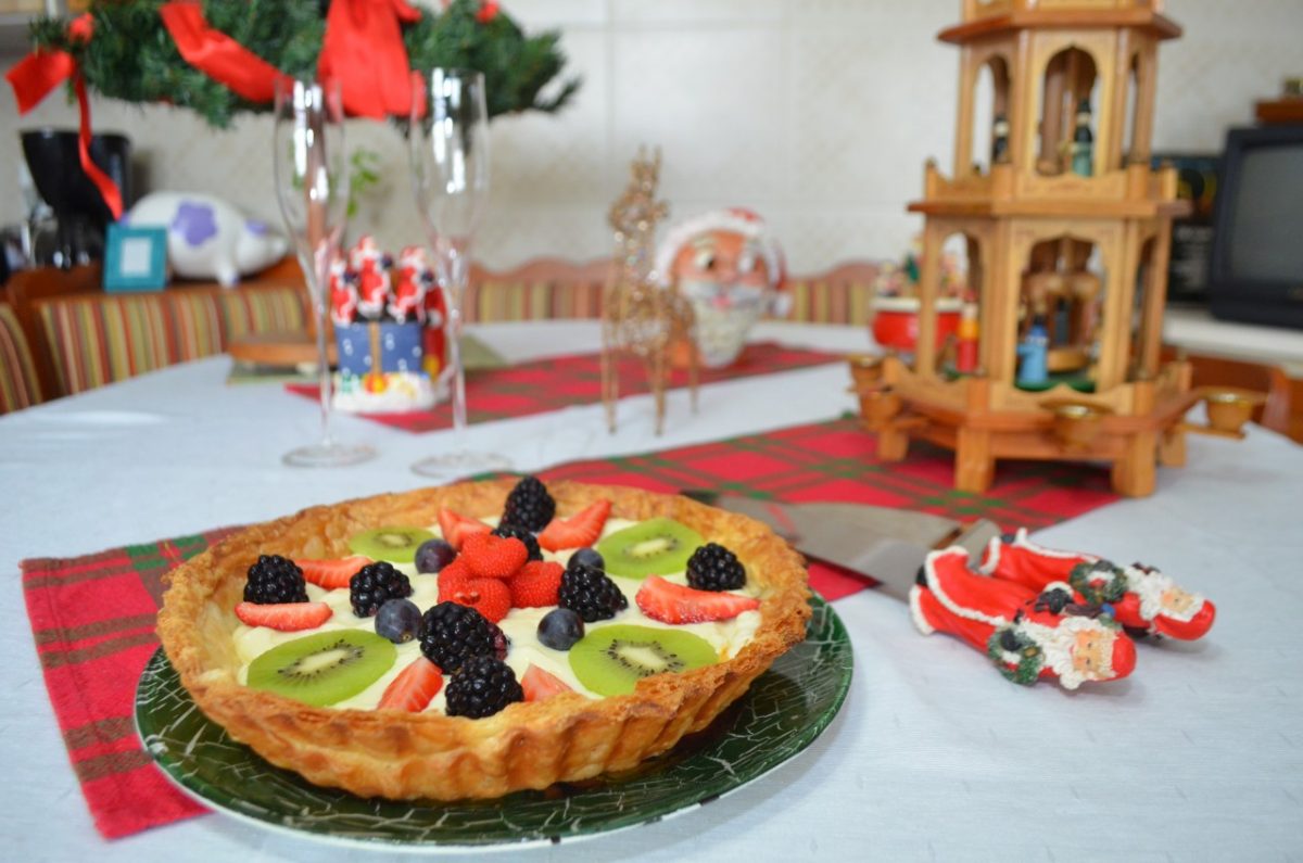 Torta com frutas traz requinte à ceia de Natal