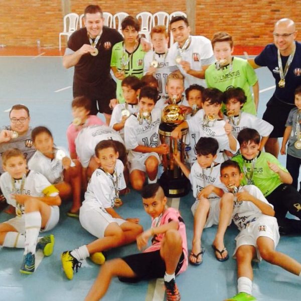 RBF Canoas festeja título gaúcho de futsal