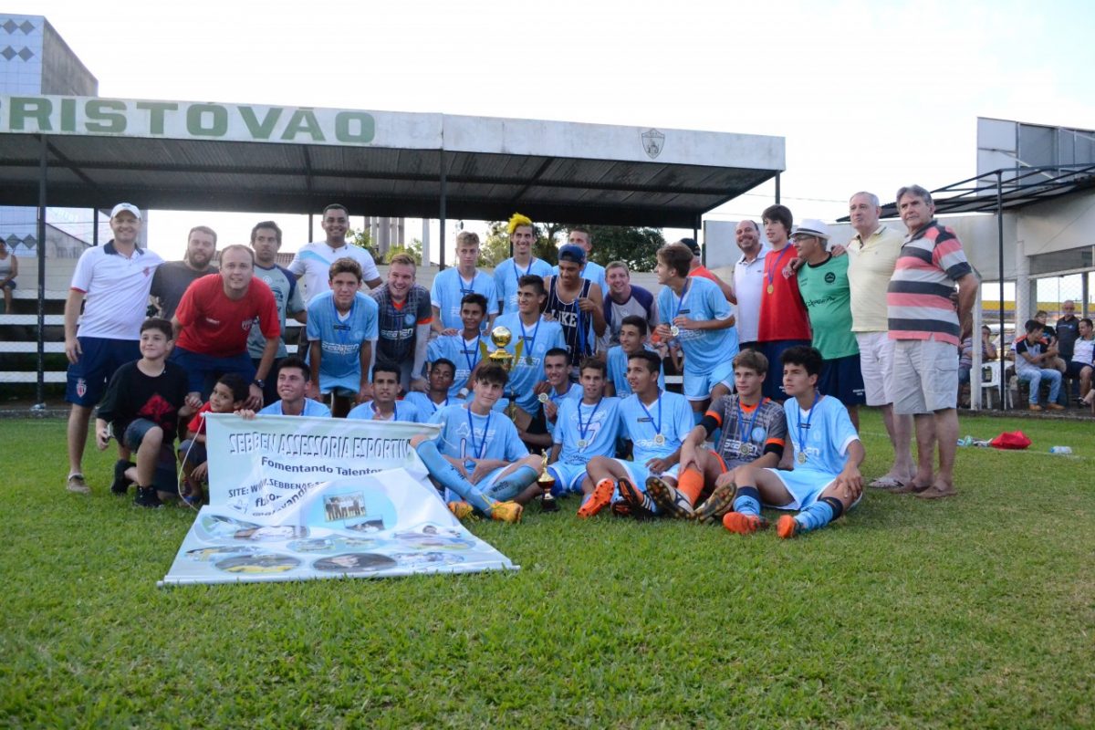 Lajeadense levanta taça da primeira edição