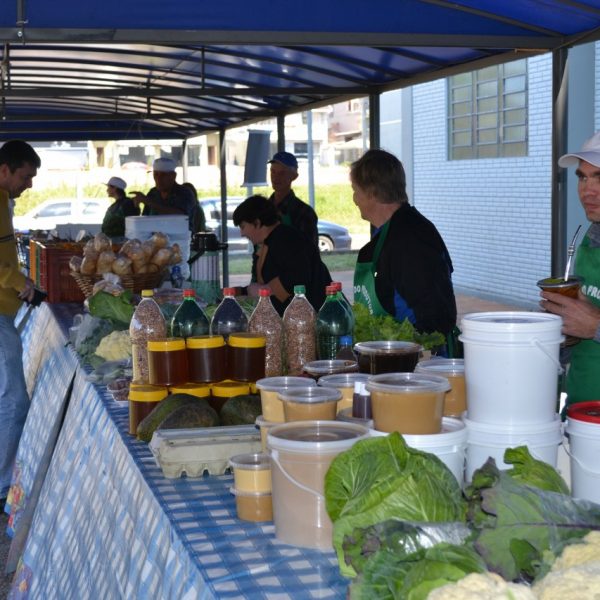 Vale-feira estimula aumento da produção