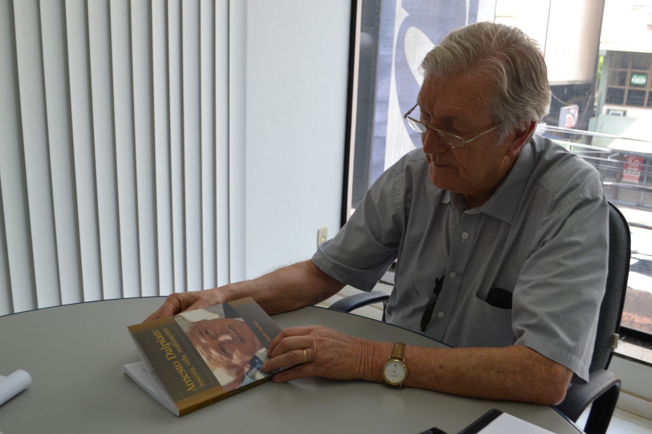 Livro conta história de Arnesto Dalpian