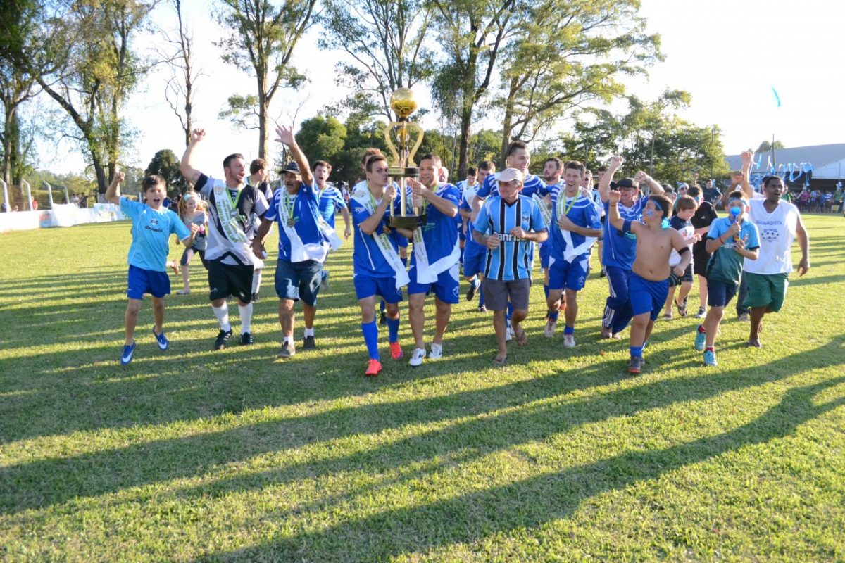 25 de Julho leva primeira taça a Cruzeiro do Sul