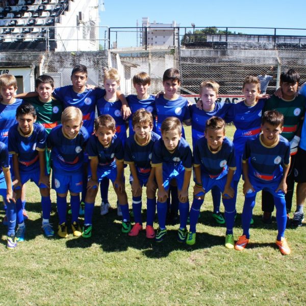 Escolinha retoma os treinamentos diários