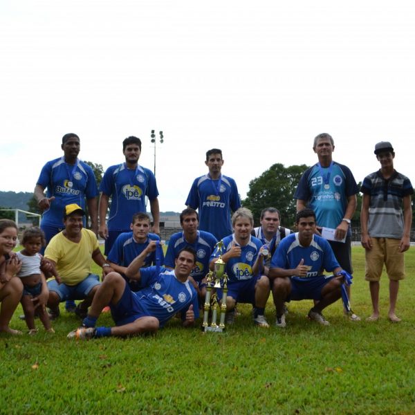 Cruzeiro levanta o troféu da quarta edição