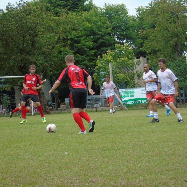 Oito equipes brigam pela taça