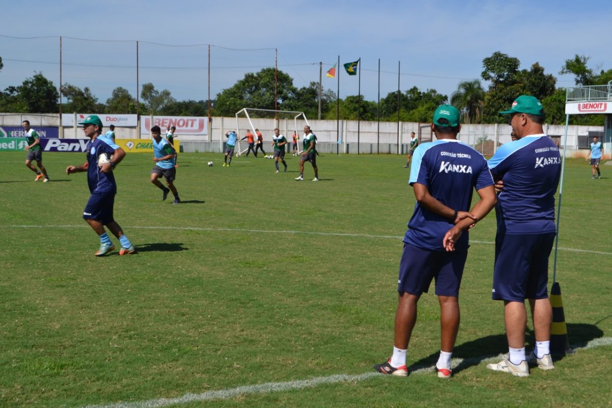 Alviazul faz pior campanha desde retorno