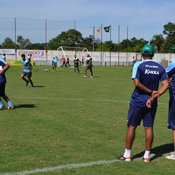 Alviazul faz pior campanha desde retorno