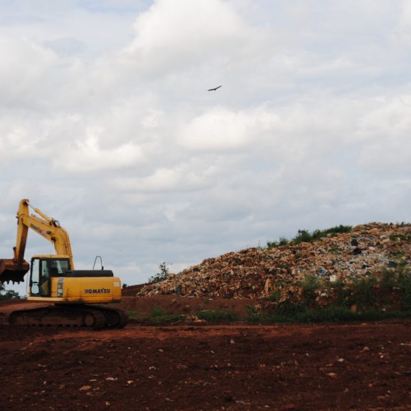 Aterro receberá 90 toneladas de lixo por dia