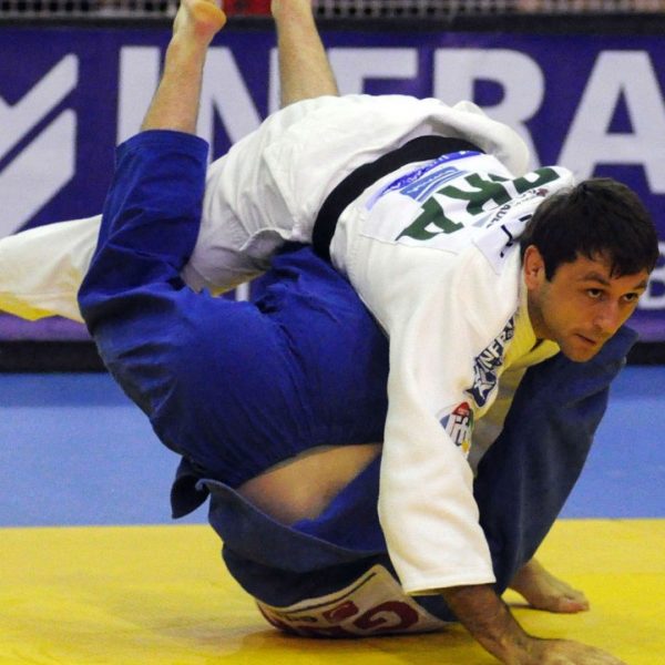 Campeão mundial palestra para estudantes