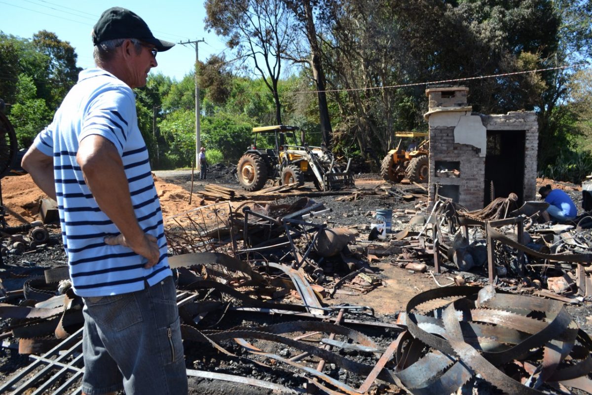 Déficit de bombeiros interfere nos serviços