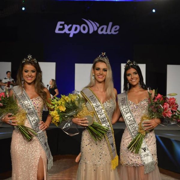 Expovale elege rainha e princesas