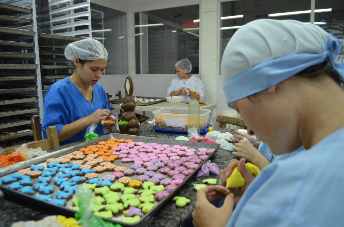 Crise aumenta venda de ovos artesanais