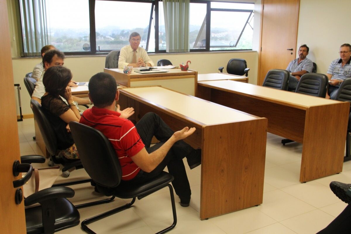 Reunião aborda condições do presídio