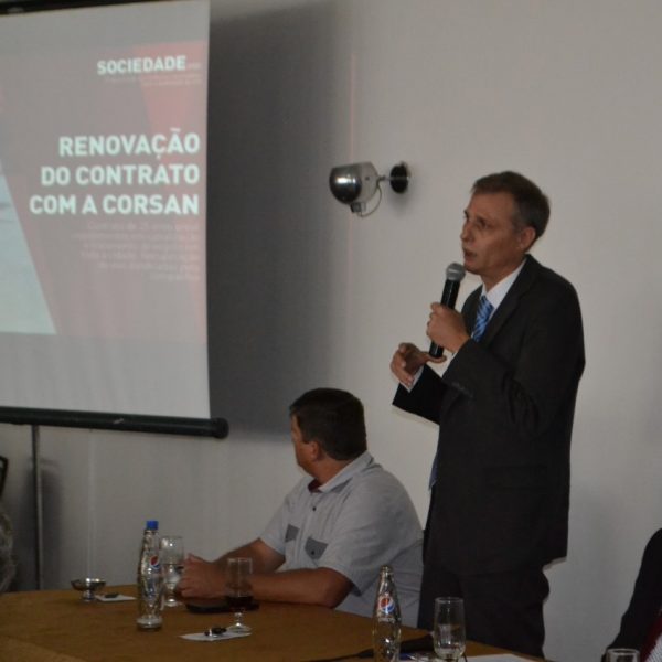 Mallmann presta contas a empresários