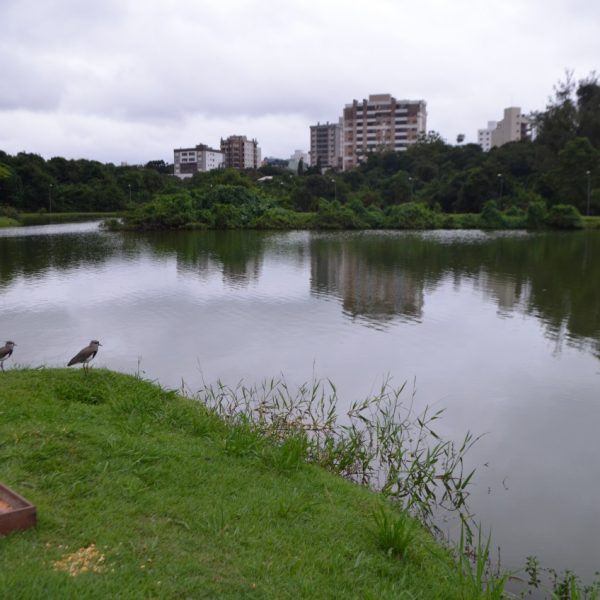 Calor fora de época traz chuva ao Vale