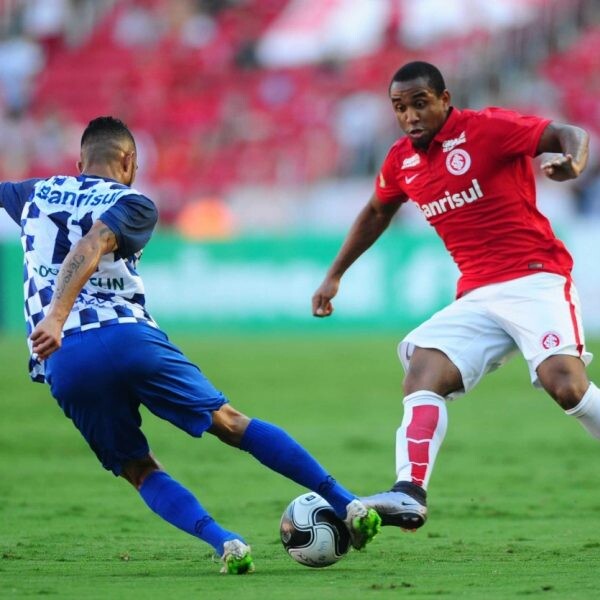 Dupla Gre-Nal joga por vagas à final