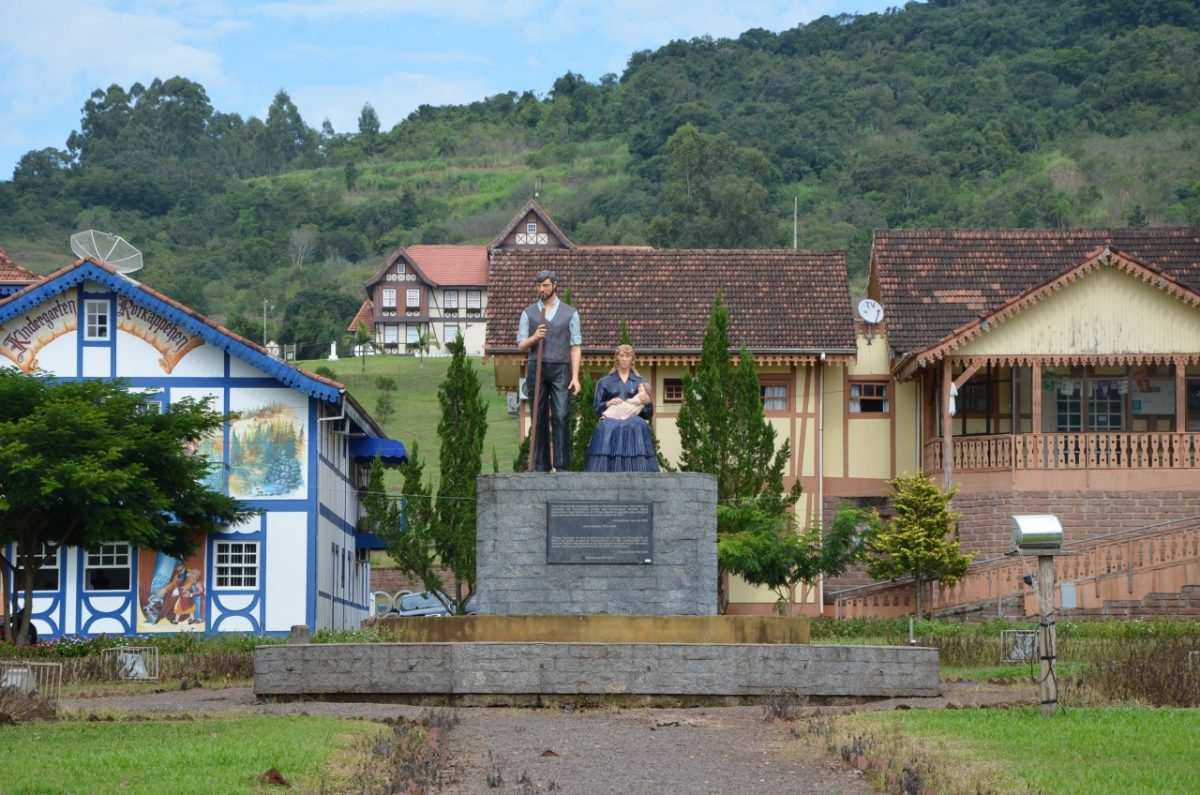 Cidades comemoram 20 anos neste sábado