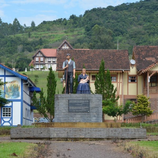 Cidades comemoram 20 anos neste sábado