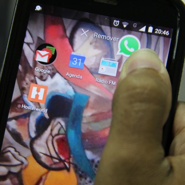 Bloqueio do WhatsApp reascende debate
