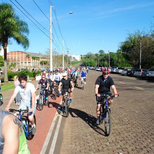 Pedalada passa por quatro cidades