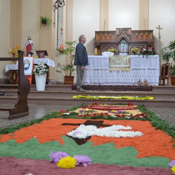 Procissões marcam dia de festa religiosa