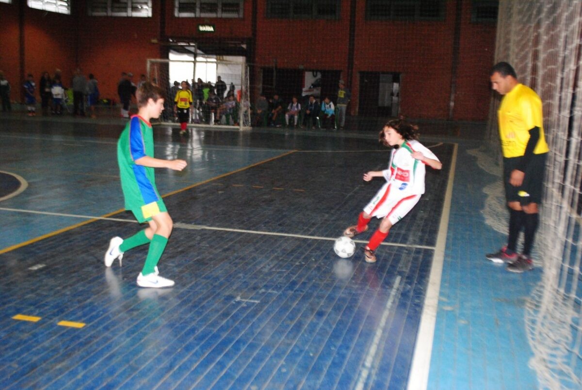 Competição de futsal retorna neste sábado com 31 jogos