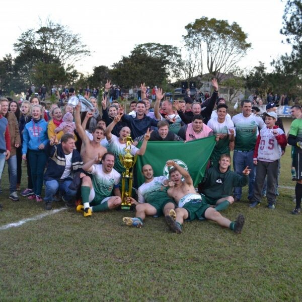 Juventude conquista o bicampeonato