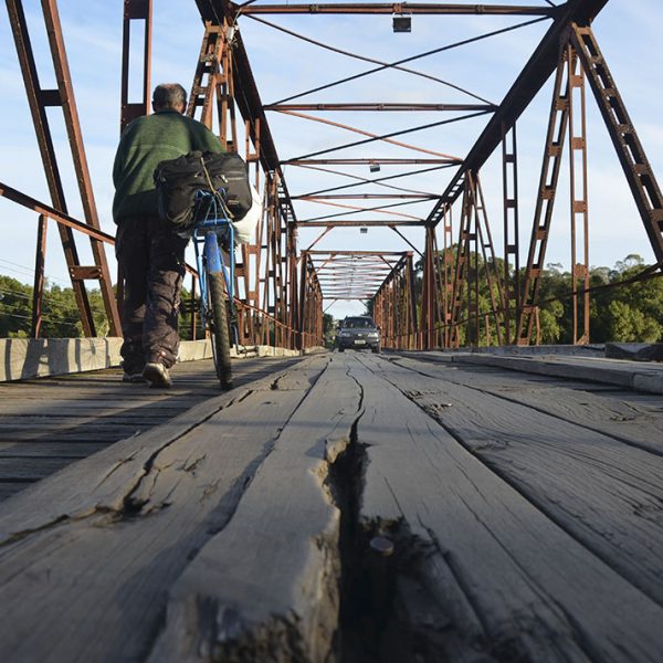 Ponte de Ferro está interditada nesta manhã