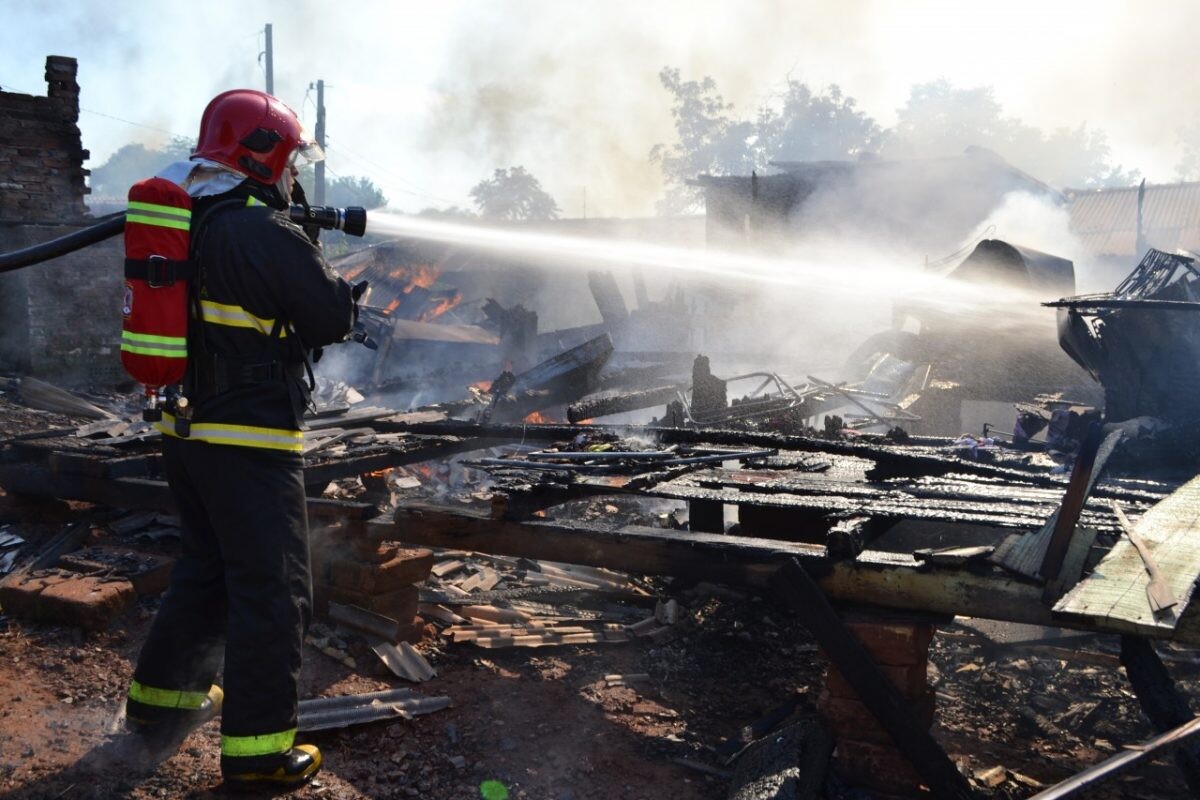 Projeto destitui autonomia de bombeiros