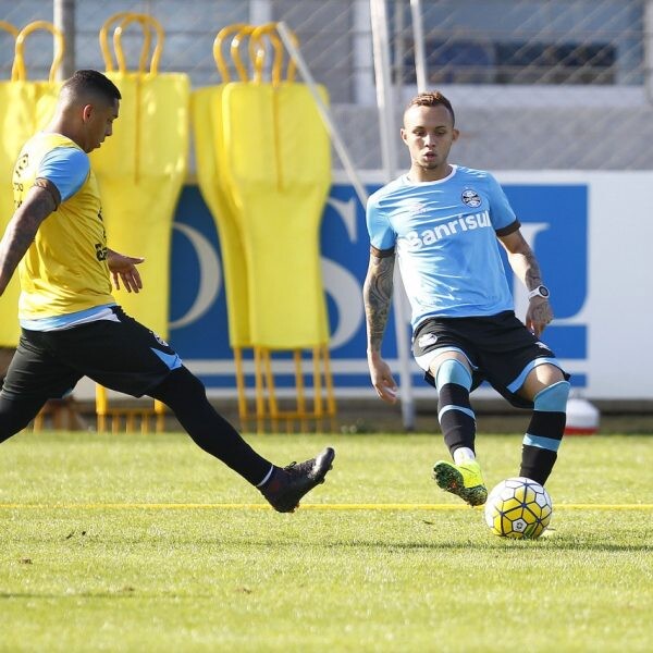 Roger encaminha repetição de time titular