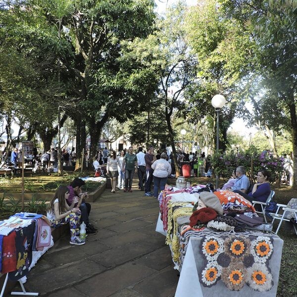 Domingo de novidade no Arte na Praça