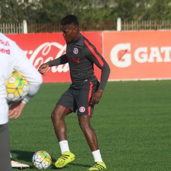 Paulão pode voltar ao time hoje