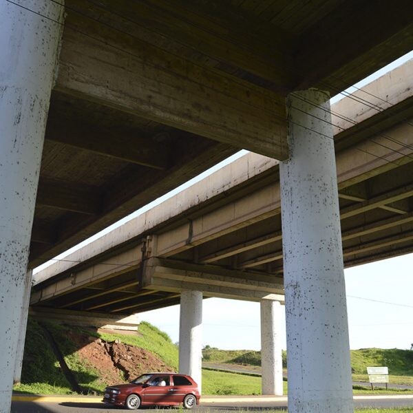 Dnit inicia reforço nos pilares de ponte sobre a rua Bento Rosa