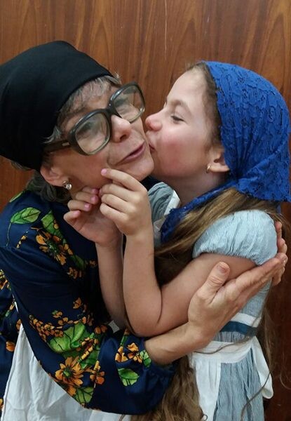 Espetáculo La Nona Rosinela estreia hoje