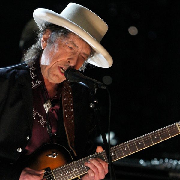 Fãs de Bob Dylan comemoram Prêmio Nobel de Literatura 2016