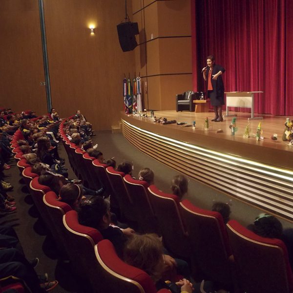 Marô Barbieri palestra para alunos do Ceat