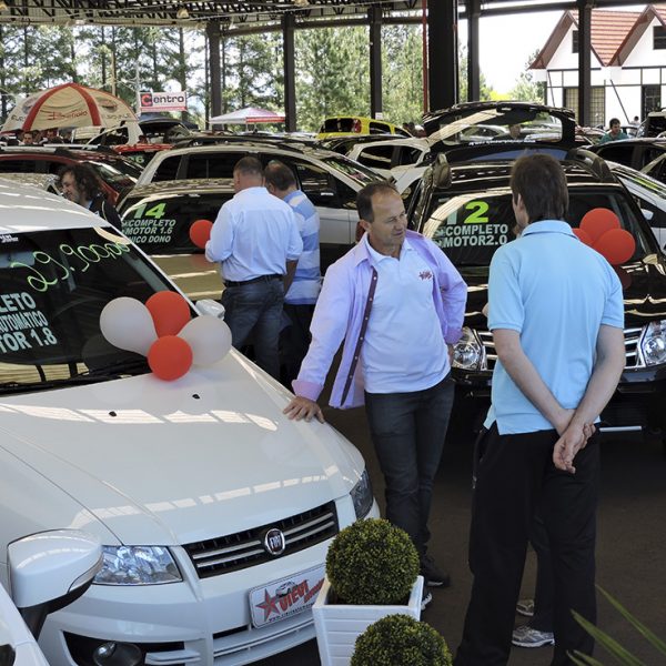 Desconto acelera vendas de carros usados