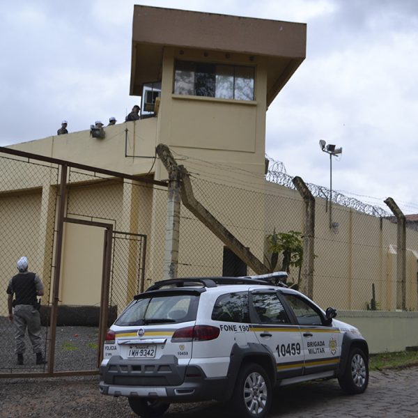 Após fuga, polícia controla princípio de rebelião no presídio de Lajeado