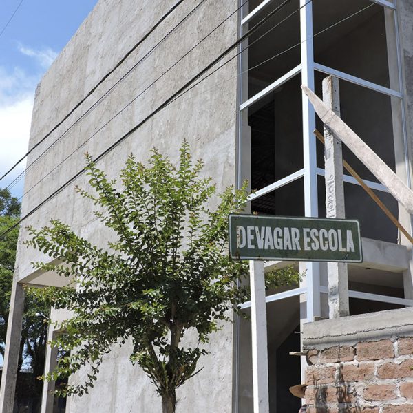 Governo prepara entrega de escola