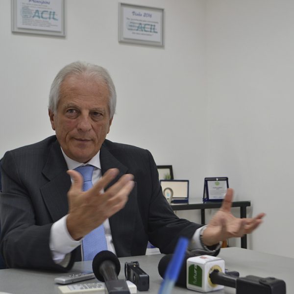 Cairoli apresenta pacote de  medidas ao setor empresarial