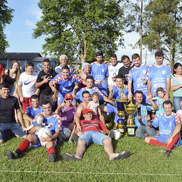 Amizade de Morro Azul conquista bicampeonato