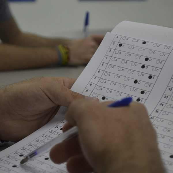 Estudantes acessam notas do Enem e aguardam Sisu