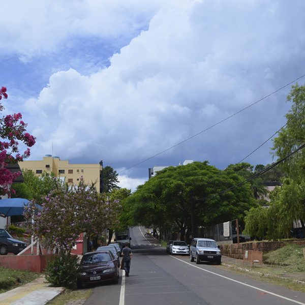 Chuva afasta calor. Há risco de temporais