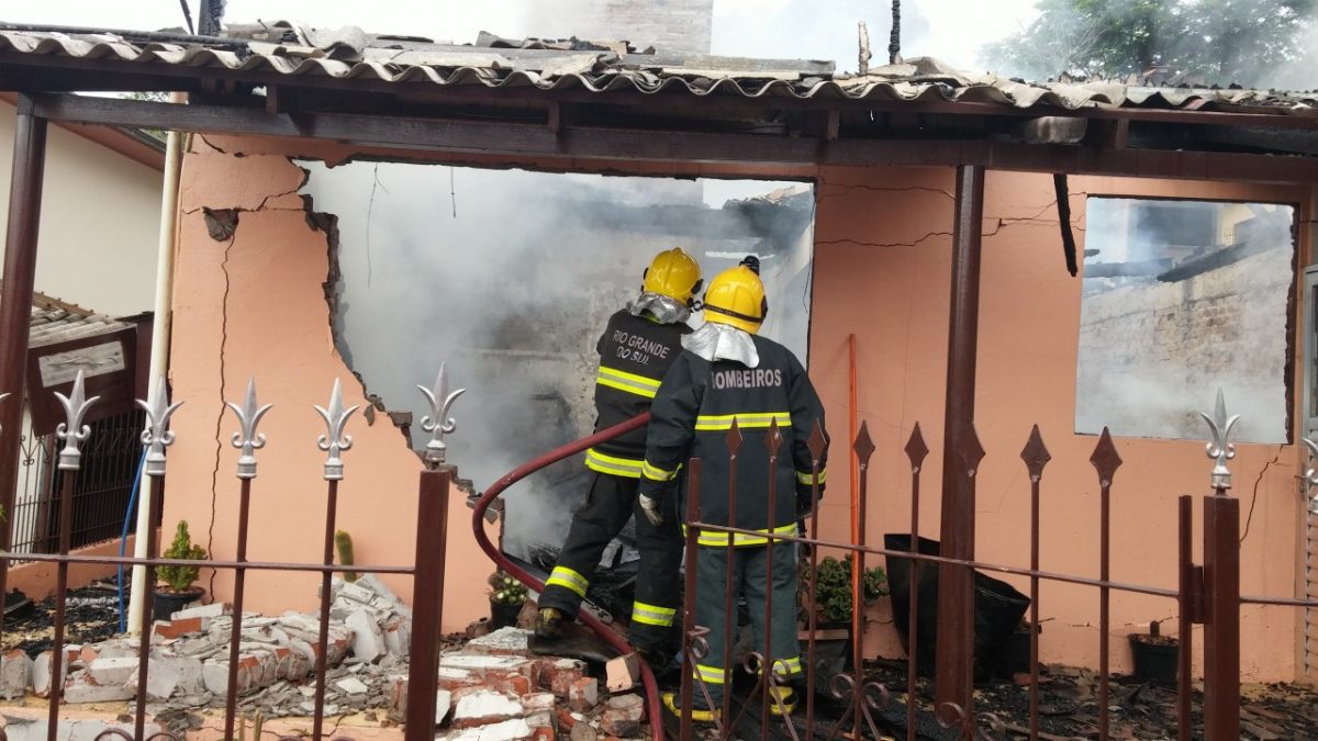 Falta de bombeiros limita atendimento