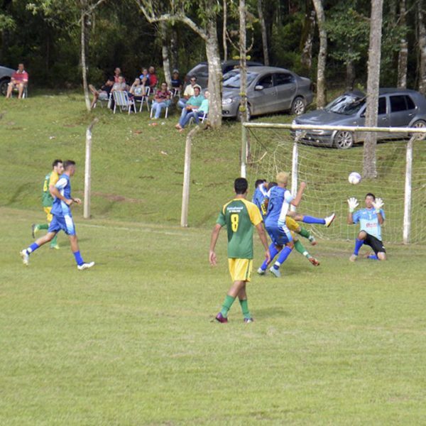 Gaúcho e Esperança lideram em Teutônia