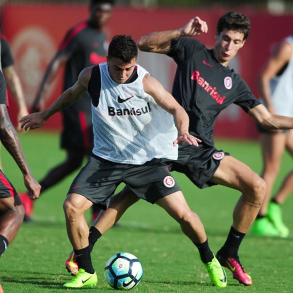 Time joga por vaga na terceira fase