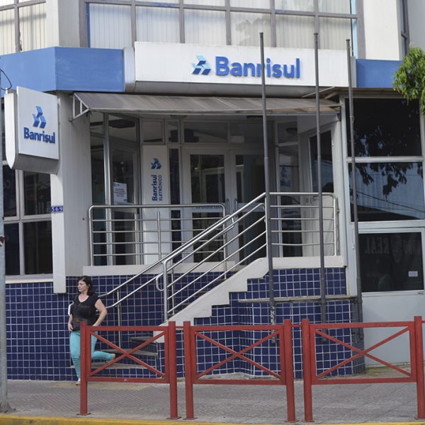 Venda do Banrisul gera controvérsias