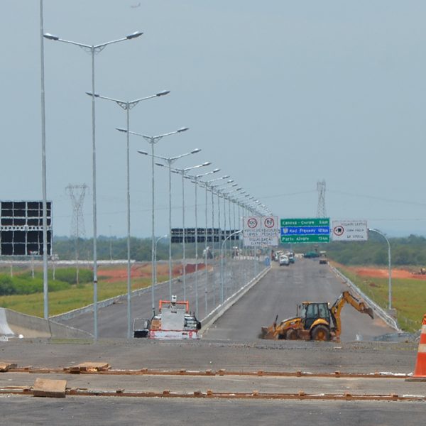 Líderes sugerem instalar praça na Rodovia do Parque