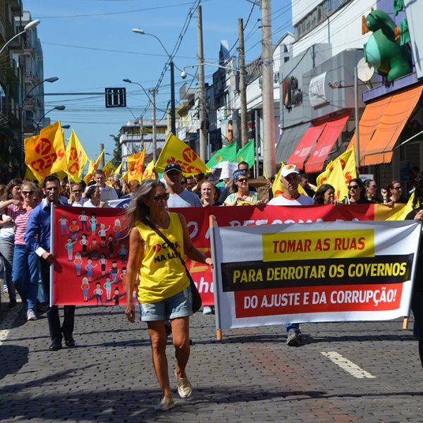 Cpers e sindicatos protestam  contra Reforma da Previdência